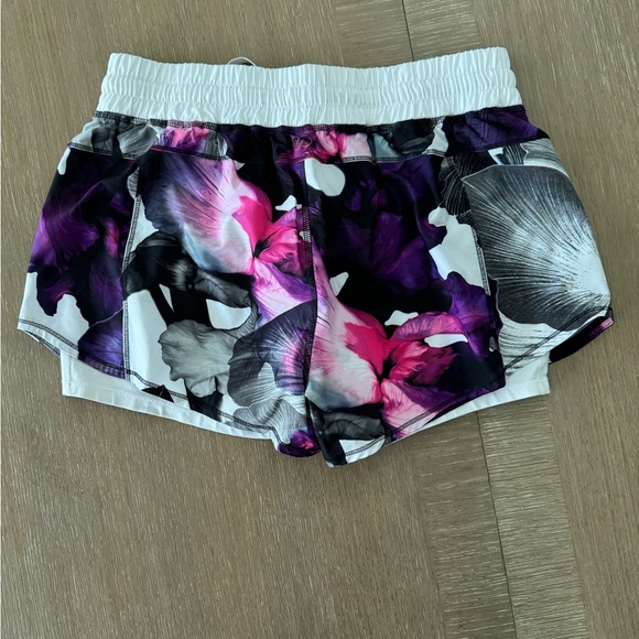 CALIA Running Shorts Sz M Floral - Picture 2 of 3